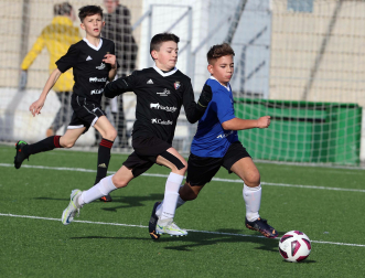 Imágenes del encuentro Lorenzo Goikoa 3 - 3 Virgen Blanca de la segunda jornada del XL Torneo Interescolar.