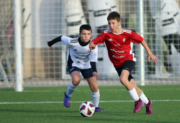 Imágenes del encuentro Regina Pacis 0 - 3 Larraona Claret de la segunda jornada del XL Torneo Interescolar.
