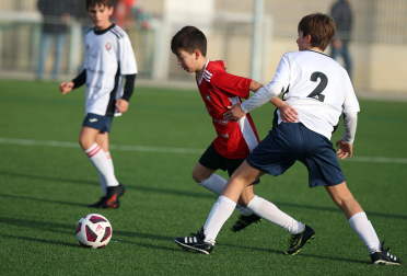 Imágenes del encuentro Regina Pacis 0 - 3 Larraona Claret de la segunda jornada del XL Torneo Interescolar.