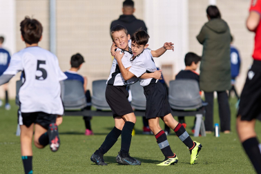 Imágenes del encuentro Ikastola Lizarra 1-9 Atargi de la segunda jornada del XL Torneo Interescolar.