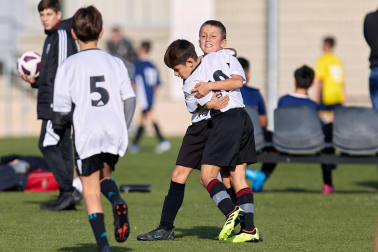 Imágenes del encuentro Ikastola Lizarra 1-9 Atargi de la segunda jornada del XL Torneo Interescolar.