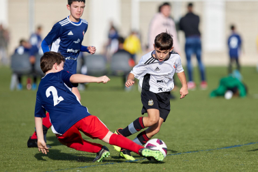 Imágenes del encuentro Ikastola Lizarra 1-9 Atargi de la segunda jornada del XL Torneo Interescolar.