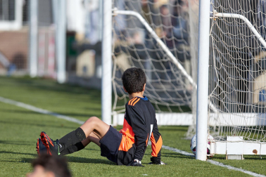 Imágenes del encuentro Joakin Lizarraga 4 - 3 Ermitagaña de la segunda jornada del XL Torneo Interescolar.