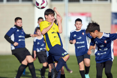 Imágenes del encuentro Joakin Lizarraga 4 - 3 Ermitagaña de la segunda jornada del XL Torneo Interescolar.