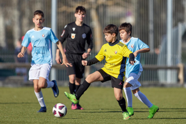 Imágenes del encuentro Príncipe de Viana 5-1 Mendillorri de la segunda jornada del XL Torneo Interescolar.