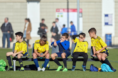 Imágenes del encuentro Príncipe de Viana 5-1 Mendillorri de la segunda jornada del XL Torneo Interescolar.