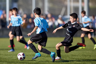 Imágenes del encuentro Nuestra Señora del Huerto 0-4 La Compasión de la segunda jornada del XL Torneo Interescolar.