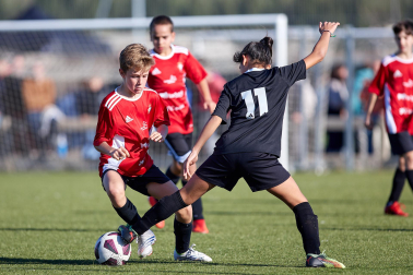 Imágenes del encuentro Santa Luis de Marillac 3-4 Paz de Ziganda de la segunda jornada del XL Torneo Interescolar.