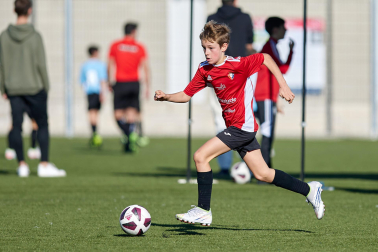 Imágenes del encuentro Santa Luis de Marillac 3-4 Paz de Ziganda de la segunda jornada del XL Torneo Interescolar.