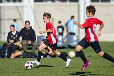 Imágenes del encuentro Santa Luis de Marillac 3-4 Paz de Ziganda de la segunda jornada del XL Torneo Interescolar.