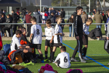 Imágenes del encuentro Azpilagaña 0-5 Atargi de la cuarta jornada del XL Torneo Interescolar.