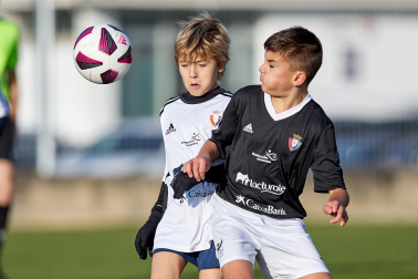 Imágenes del encuentro Catalina de Foix 0-4 Larraona Claret de la cuarta jornada del XL Torneo Interescolar.