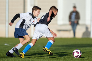 Imágenes del encuentro Catalina de Foix 0-4 Larraona Claret de la cuarta jornada del XL Torneo Interescolar.