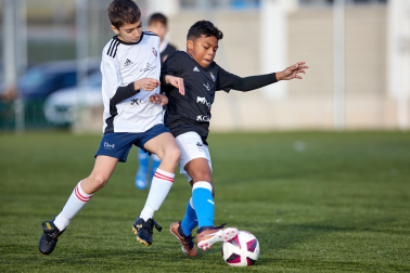 Imágenes del encuentro Catalina de Foix 0-4 Larraona Claret de la cuarta jornada del XL Torneo Interescolar.
