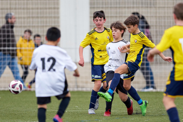 Imágenes del encuentro Eulza 1-5 Joakin Lizarraga de la cuarta jornada del XL Torneo Interescolar.