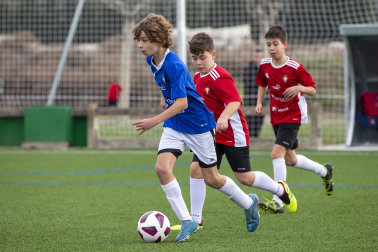 Imágenes del encuentro Juan Bautista Irurzun 1-1 Regina Pacis de la cuarta jornada del XL Torneo Interescolar.