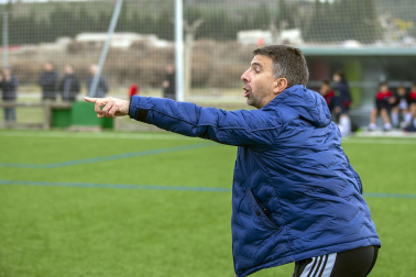 Imágenes del encuentro Juan Bautista Irurzun 1-1 Regina Pacis de la cuarta jornada del XL Torneo Interescolar.