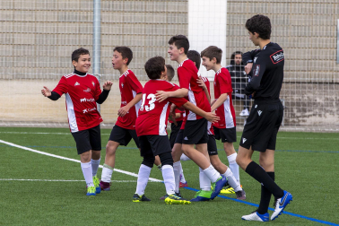 Imágenes del encuentro Juan Bautista Irurzun 1-1 Regina Pacis de la cuarta jornada del XL Torneo Interescolar.
