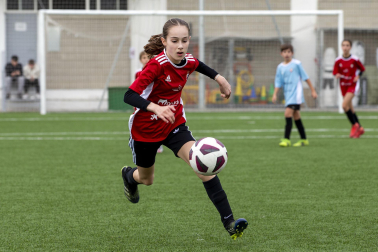 Imágenes del encuentro La Compasión 3-0 Alaitz Ik. de la cuarta jornada del XL Torneo Interescolar.