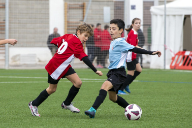 Imágenes del encuentro La Compasión 3-0 Alaitz Ik. de la cuarta jornada del XL Torneo Interescolar.