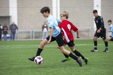 Imágenes del encuentro La Compasión 3-0 Alaitz Ik. de la cuarta jornada del XL Torneo Interescolar.