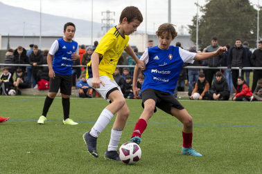Imágenes del encuentro Marqués de la Real Defensa 0-1 Bernart Etxepare de la cuarta jornada del XL Torneo Interescolar.