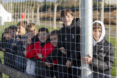 Imágenes del encuentro Mendialdea 3-3 Liceo Monjardín de la cuarta jornada del XL Torneo Interescolar.