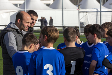 Imágenes del encuentro Mendialdea 3-3 Liceo Monjardín de la cuarta jornada del XL Torneo Interescolar.
