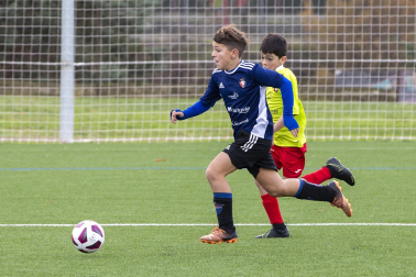 Imágenes del encuentro Mendialdea II 5-2 Lizarra Ik de la cuarta jornada del XL Torneo Interescolar.