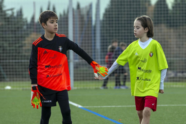 Imágenes del encuentro Mendialdea II 5-2 Lizarra Ik de la cuarta jornada del XL Torneo Interescolar.
