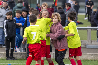Imágenes del encuentro Mendialdea II 5-2 Lizarra Ik de la cuarta jornada del XL Torneo Interescolar.