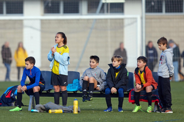 Imágenes del encuentro Mendillorri 1-7 Hermanas Uriz Pi de la cuarta jornada del XL Torneo Interescolar.
