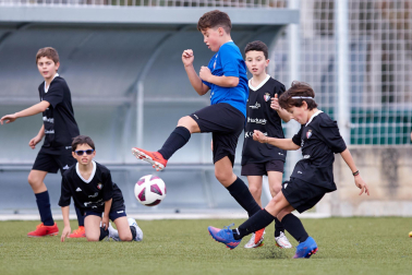 Imágenes del encuentro Nuestra Señora del Huerto 4-1 Jesuitinas de la cuarta jornada del XL Torneo Interescolar.