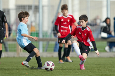 Imágenes del encuentro Paz de Ziganda 0-3 San Miguel (Noain) de la cuarta jornada del XL Torneo Interescolar.