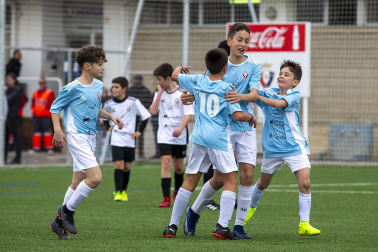 Imágenes del encuentro Principe Viana 3-1 Santo Tomás de la cuarta jornada del XL Torneo Interescolar.
