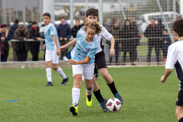Imágenes del encuentro Principe Viana 3-1 Santo Tomás de la cuarta jornada del XL Torneo Interescolar.