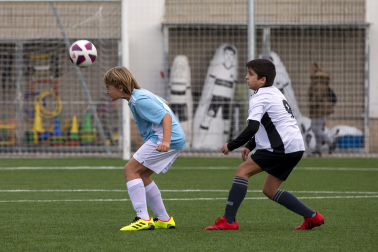 Imágenes del encuentro Principe Viana 3-1 Santo Tomás de la cuarta jornada del XL Torneo Interescolar.