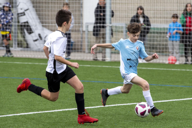 Imágenes del encuentro Principe Viana 3-1 Santo Tomás de la cuarta jornada del XL Torneo Interescolar.