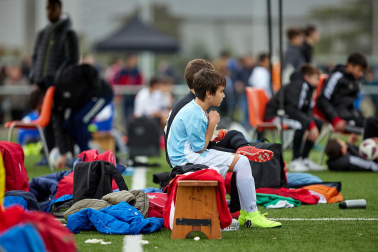 Imágenes del encuentro Principe Viana 3-1 Santo Tomás de la cuarta jornada del XL Torneo Interescolar.