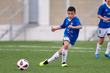 Imágenes del encuentro Juan Bautista Irurzun 1-1 Regina Pacis de la cuarta jornada del XL Torneo Interescolar.