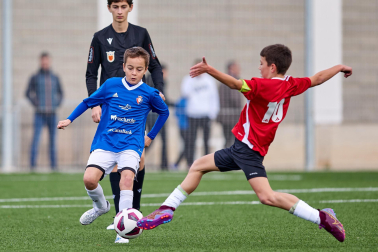 Imágenes del encuentro Juan Bautista Irurzun 1-1 Regina Pacis de la cuarta jornada del XL Torneo Interescolar.
