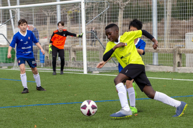 Imágenes del encuentro Virgen Blanca 1-0 Hilarión Eslava de la cuarta jornada del XL Torneo Interescolar.