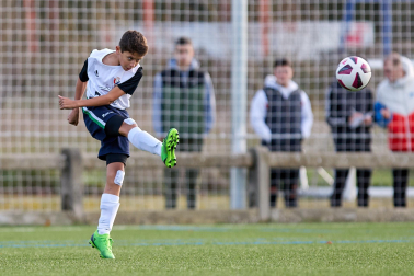 Teresianas 0 - 3 Lorenzo Goicoa./