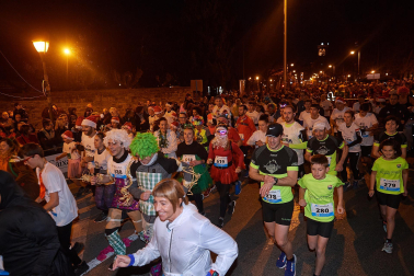 Fotos de la San Silvestre de Pamplona 2022./