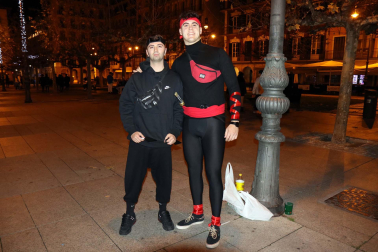 Fotos de los disfraces de la Nochevieja 2022 en Pamplona.