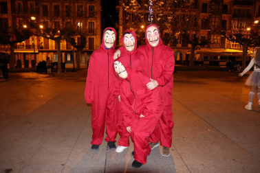 Fotos de los disfraces de la Nochevieja 2022 en Pamplona.