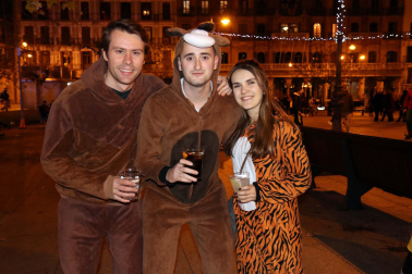 Fotos de los disfraces de la Nochevieja 2022 en Pamplona.