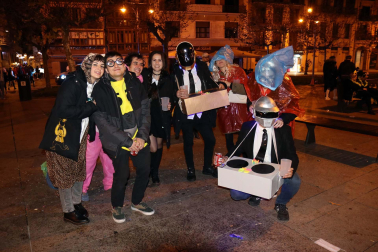 Fotos de los disfraces de la Nochevieja 2022 en Pamplona.