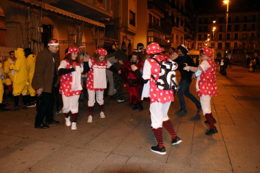 Fotos de los disfraces de la Nochevieja 2022 en Pamplona.