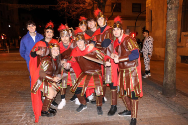 Fotos de los disfraces de la Nochevieja 2022 en Pamplona.